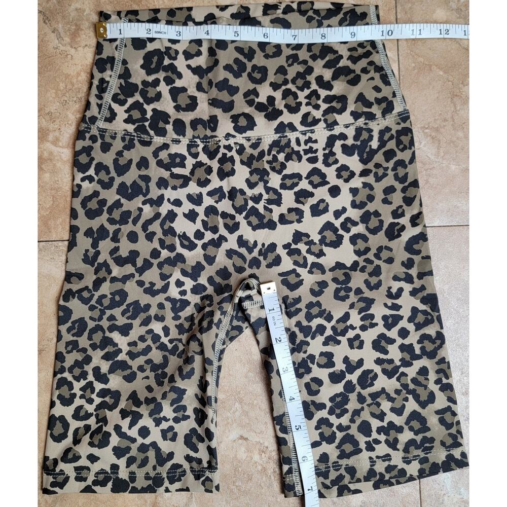 Lululemon Sz 2 Animal Print Defined Jacket Shorts Brown Leopard Set Activewear - Picture 13 of 13